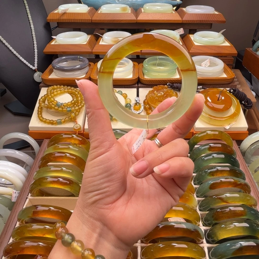 蛇纹石玉未镶嵌手镯56