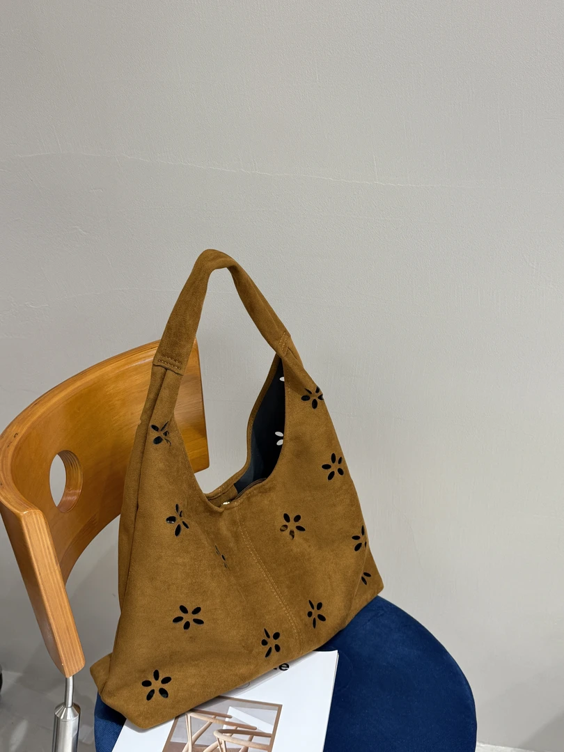 【镂空托特】2025秋冬时尚气质款单肩包百搭潮流大容量托特包（961）