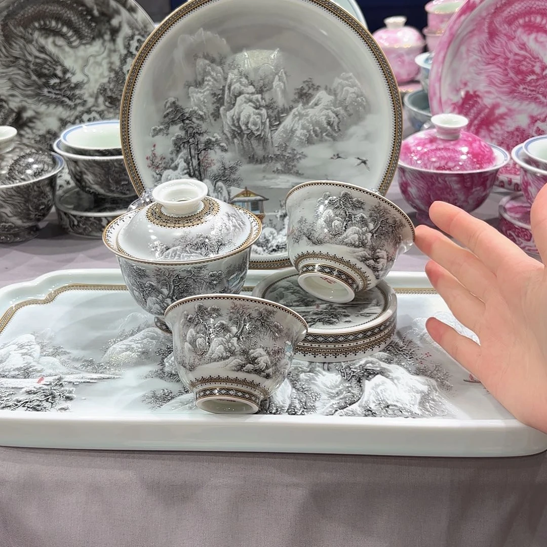 瓷片景德镇瓷器精品陈列