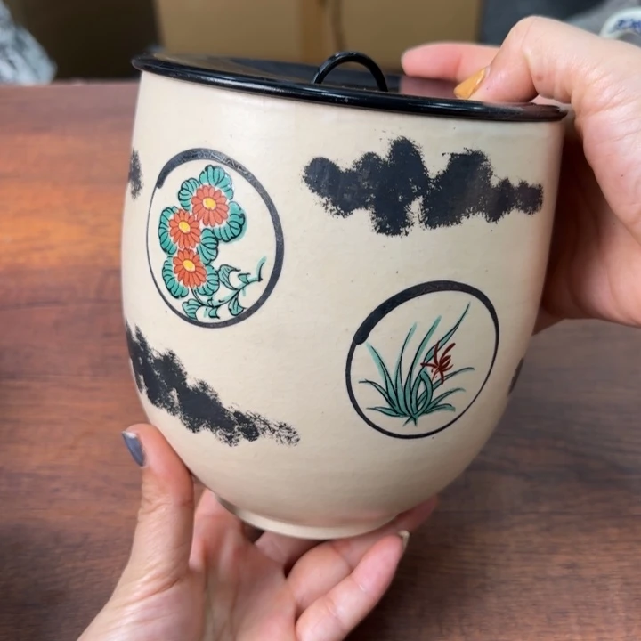 一个陶瓷物件哈哈哈哈