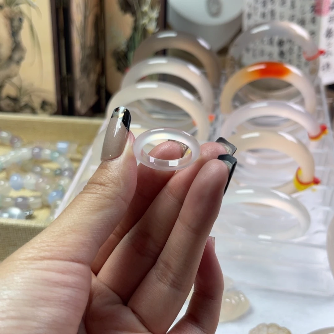 玛瑙/玉髓未镶嵌手镯