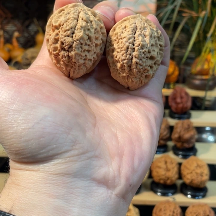 文玩核桃把件编号18