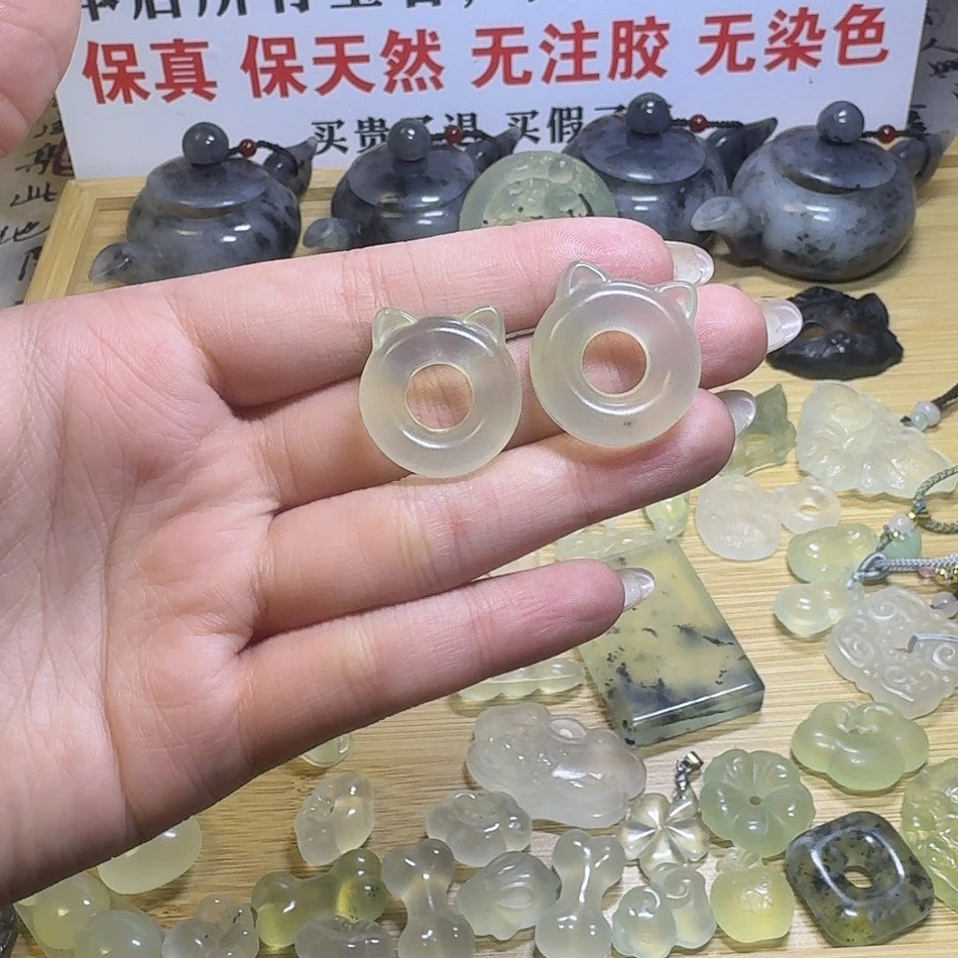 合金蛇纹石玉颈饰