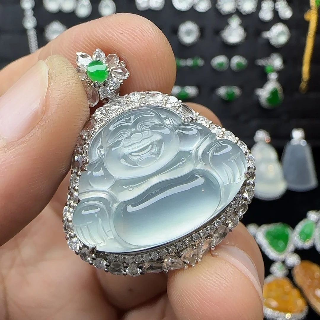 翡翠18K金镶嵌颈饰天然翡翠