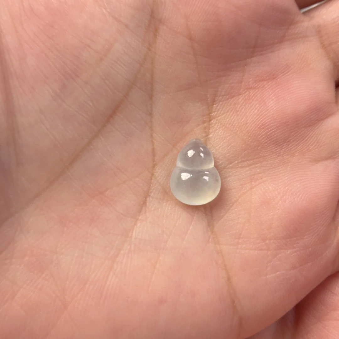 翡翠未镶嵌颈饰白冰葫芦