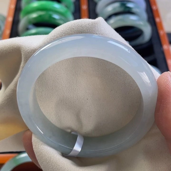 平***心翡翠未镶嵌手镯（贵妃镯）缅甸翡翠