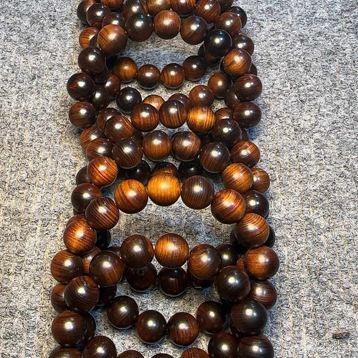 柏木（崖柏）全陈化老料把件串1.2发一条