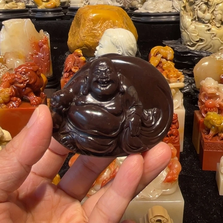 寿山石月尾紫一一