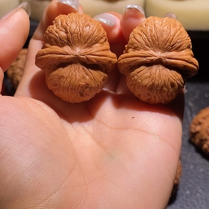 x***s文玩核桃把件35.5元宝