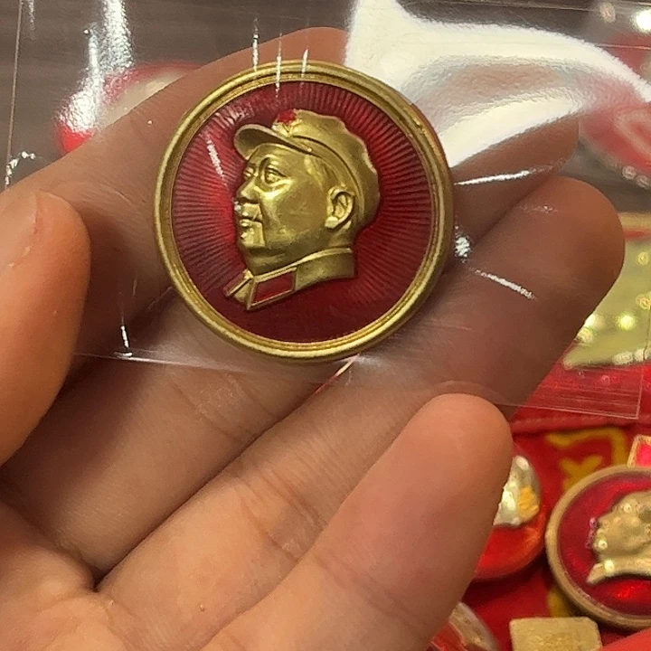 牛***像章一一一高贵轻复古一一一一一