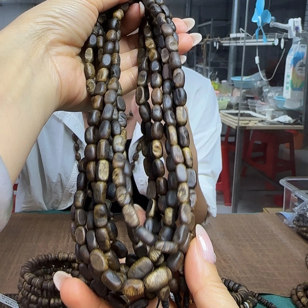 沉香手串多样性发货1条海南白棋板头999614