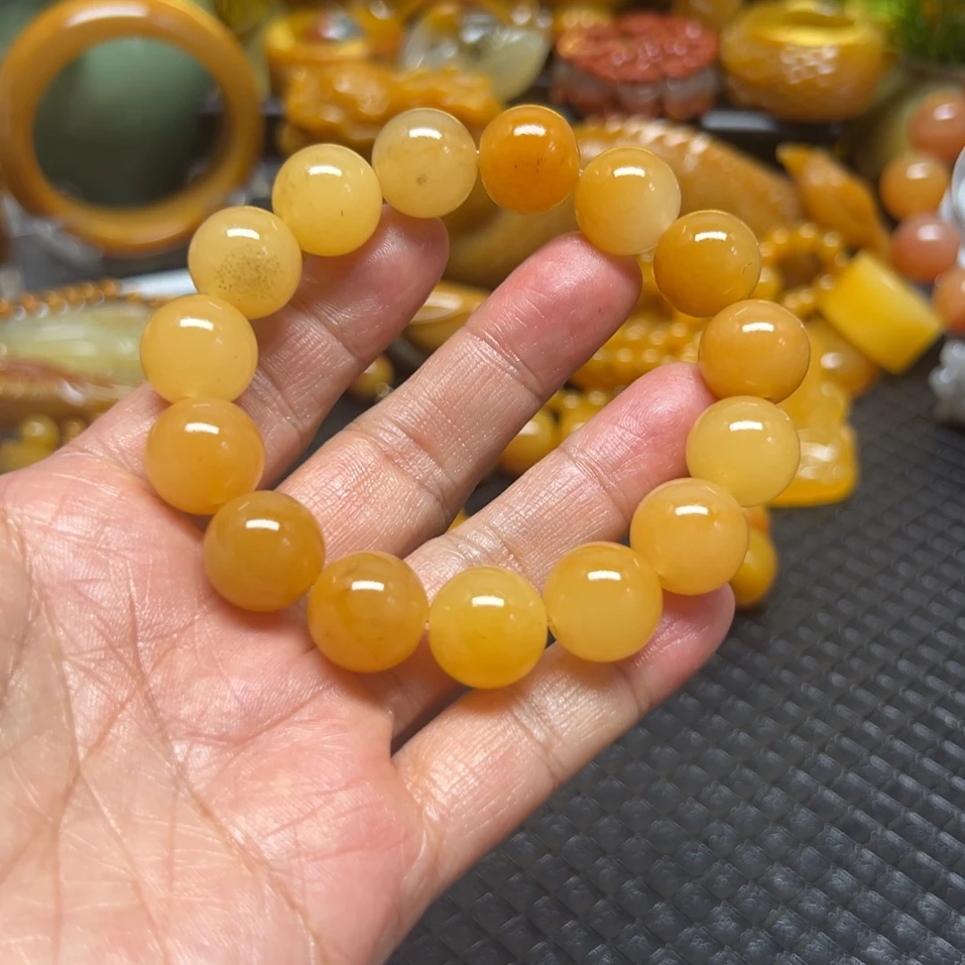 石英质玉未镶嵌颈饰