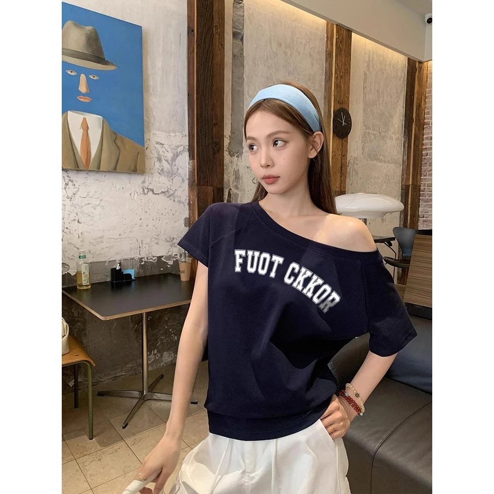 夏季新款显瘦辣妹短袖t恤女复古美式宽松慵懒风穿搭斜肩露肩上衣