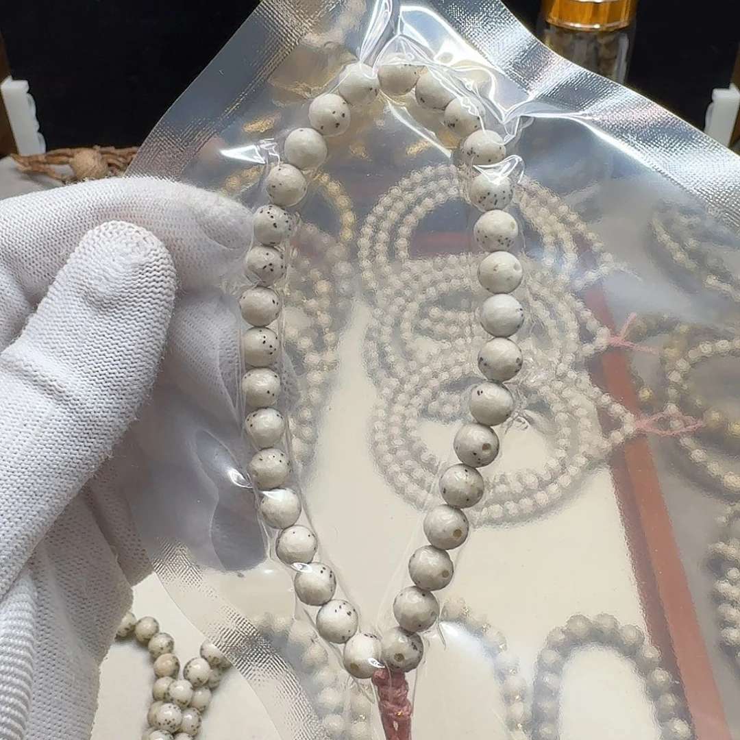 吊坠星月菩提石玉料7龙纹无相手持瓷白玉化料通体留白小细星