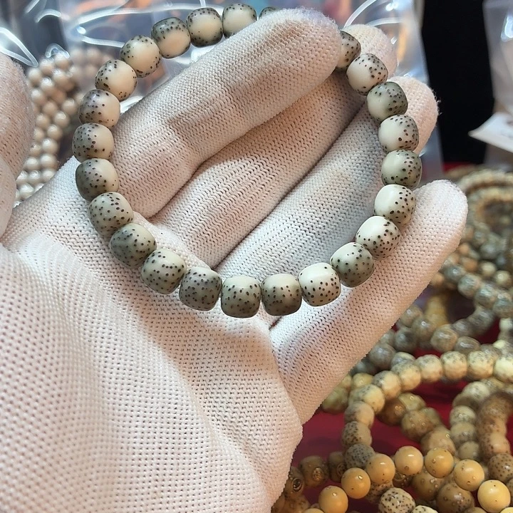 星月菩提吊坠9尺寸绿背河豚