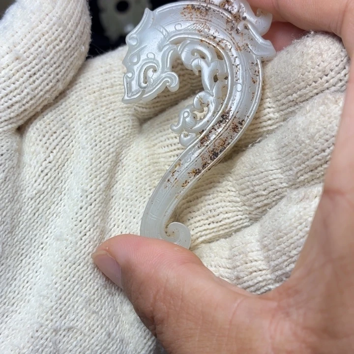 和田玉未镶嵌吊坠(不含链)龙****三