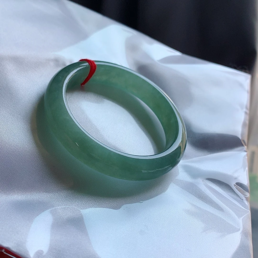 【闪购商品】未镶嵌手镯翡翠57+