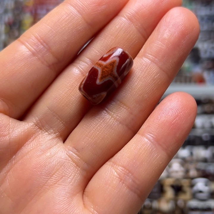 琪***7玛瑙/玉髓未镶嵌颈饰