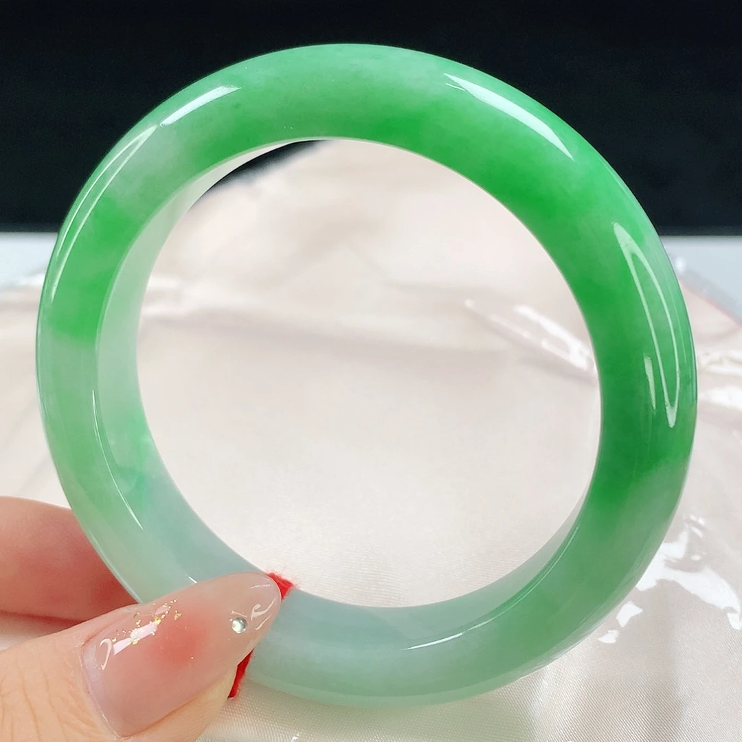 未镶嵌手镯翡翠666