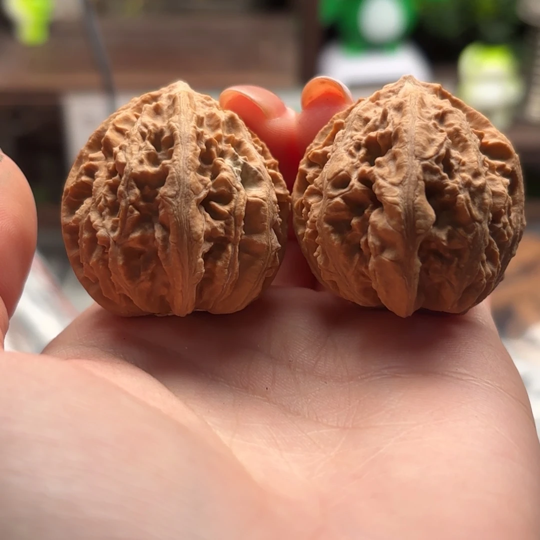 文玩核桃把件小娃娃花皮77