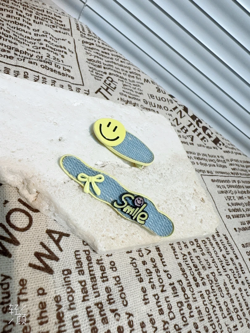 不点推荐新款笑脸AB发夹