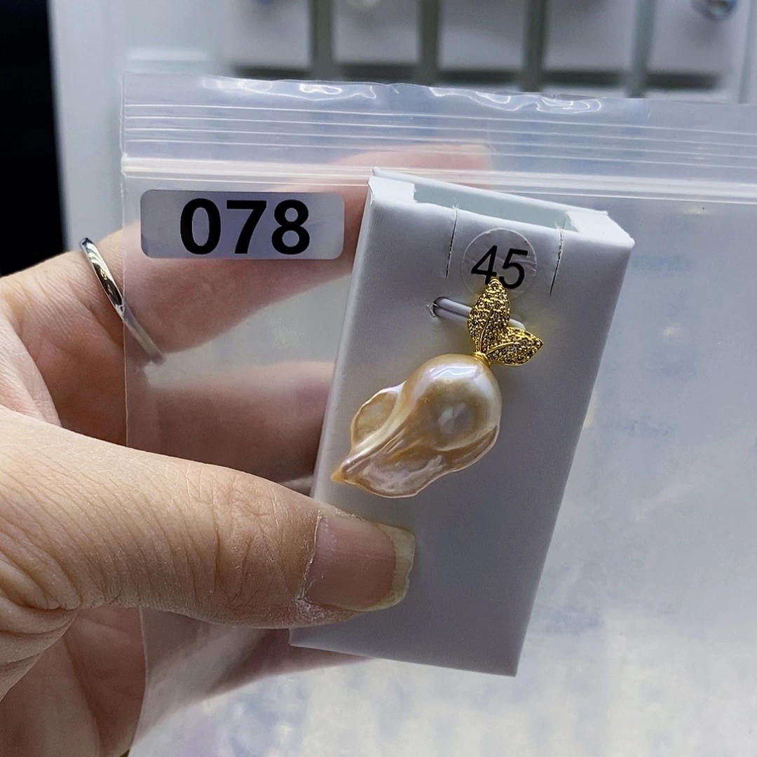 颈饰合金淡水珍珠