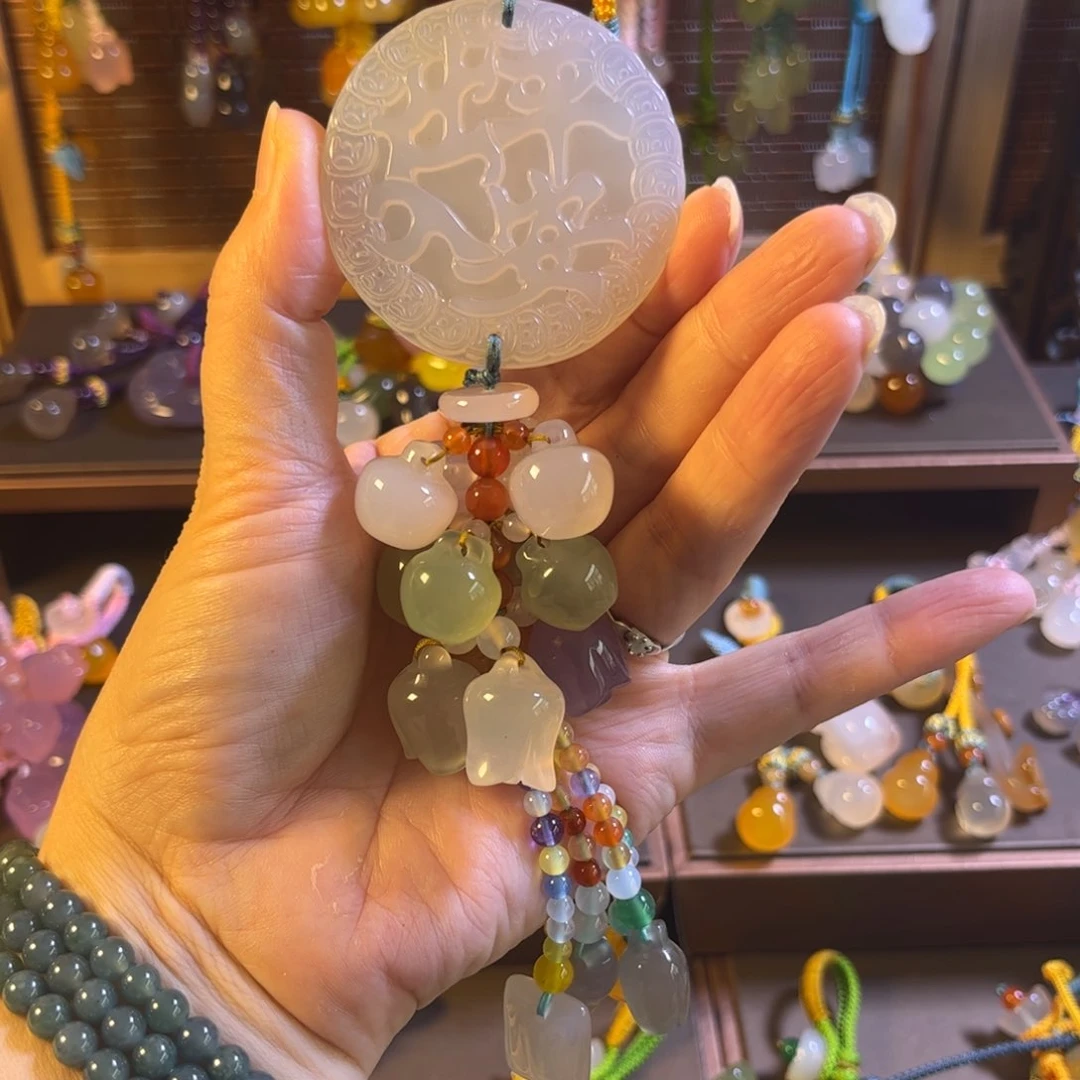 玛瑙/玉髓汽车挂件未镶嵌