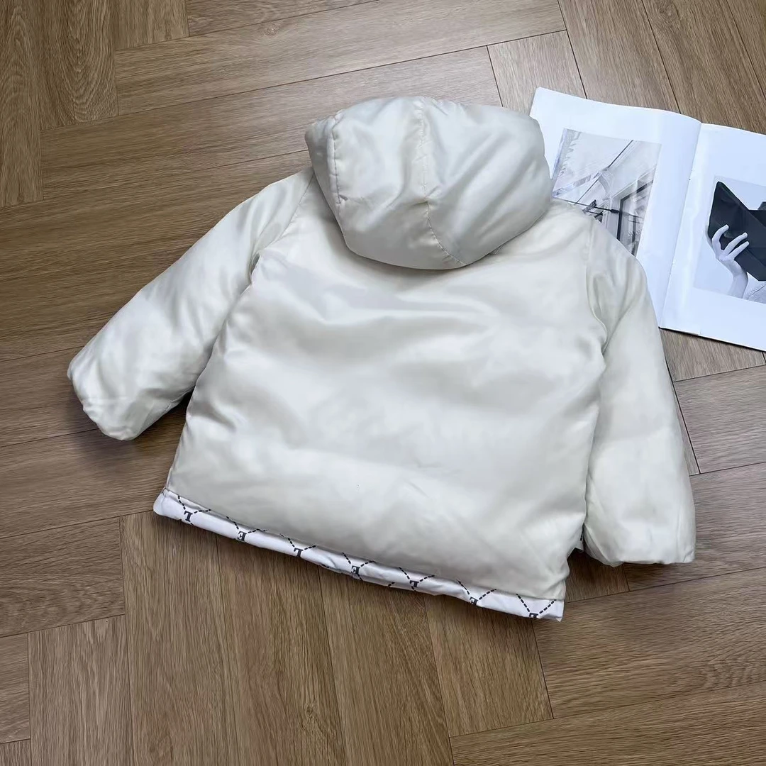 儿童秋冬字母印花连帽羽绒服H8604