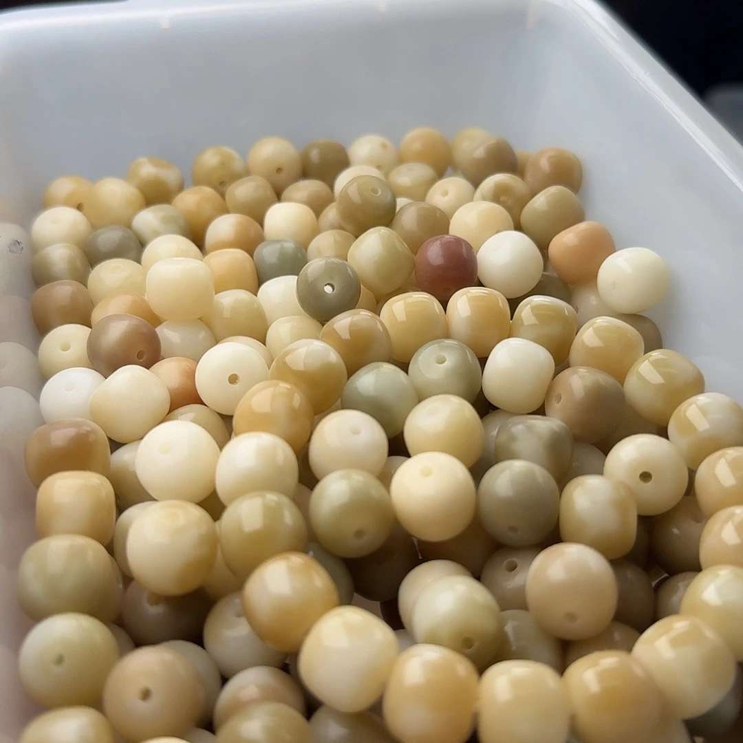 菩提根/象牙果吊坠50 颗灰咖花皮 12 桶