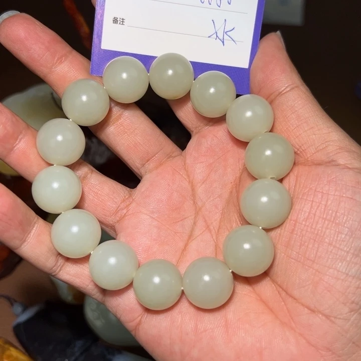 【闪购商品】和田玉未镶嵌颈饰钟*