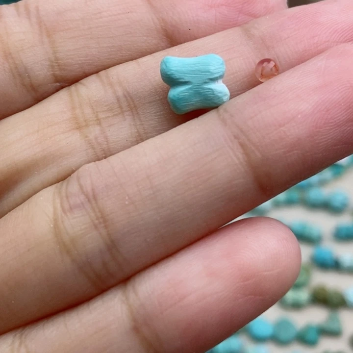 南红玛瑙未镶嵌珠宝奇石