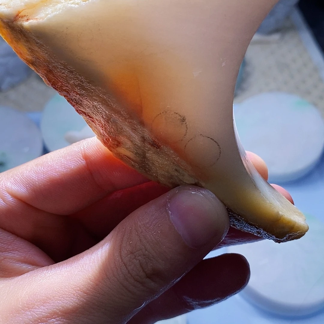 翡翠未镶嵌颈饰6885
