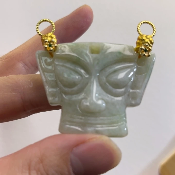 翡翠吊坠(赠链)未镶嵌代编织