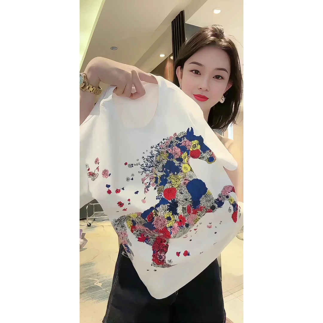 设计感骏马印花短袖T恤女2025夏季新款宽松显瘦百搭气质上衣减龄
