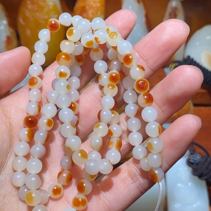 一***一和田玉未镶嵌颈饰