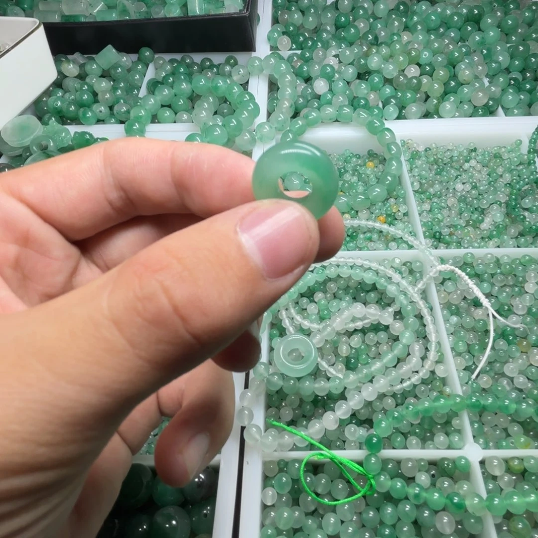 石英质玉未镶嵌甜甜圈