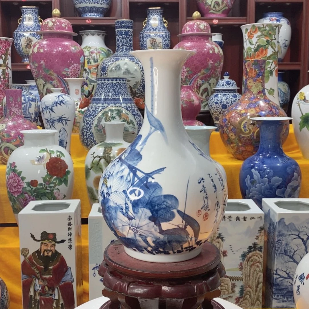 摆件景德镇陶瓷青花赏瓶