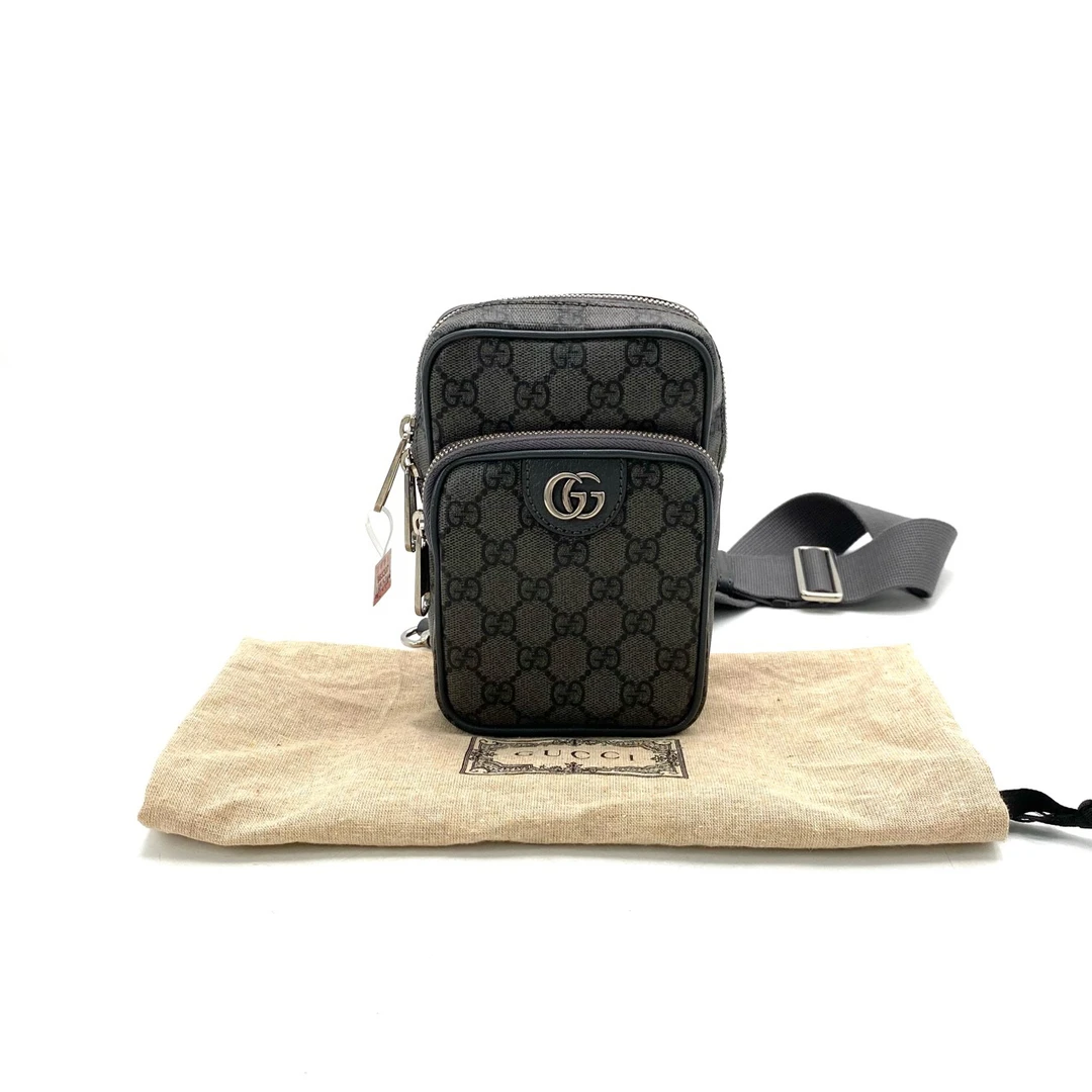 95新 GUCCI/古驰 98新 经典老花斜挎胸包 尺寸12/18印花斜跨包胸