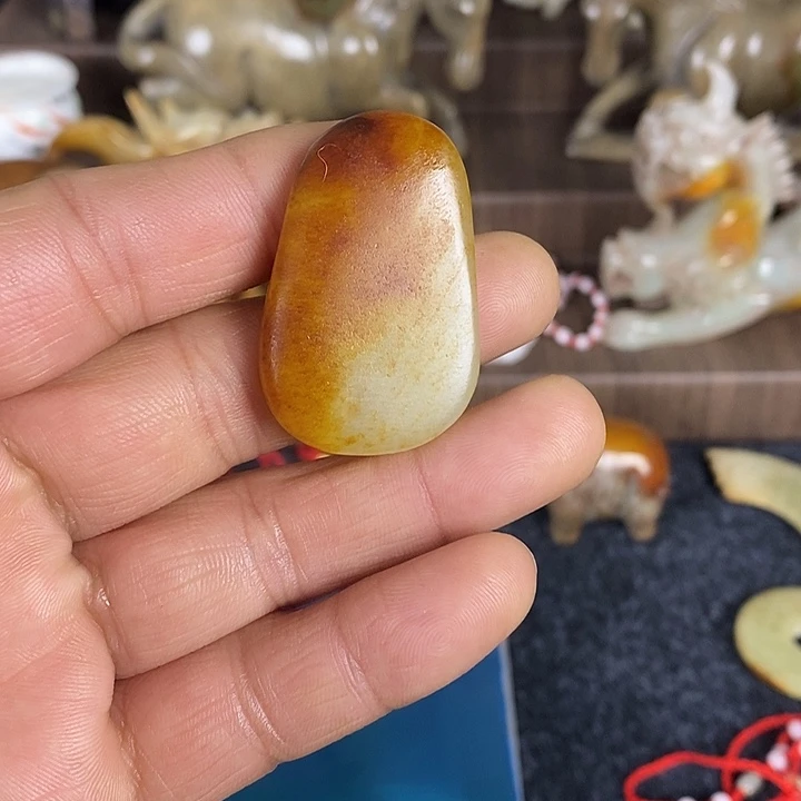 和田玉（糖玉）未镶嵌挂件
