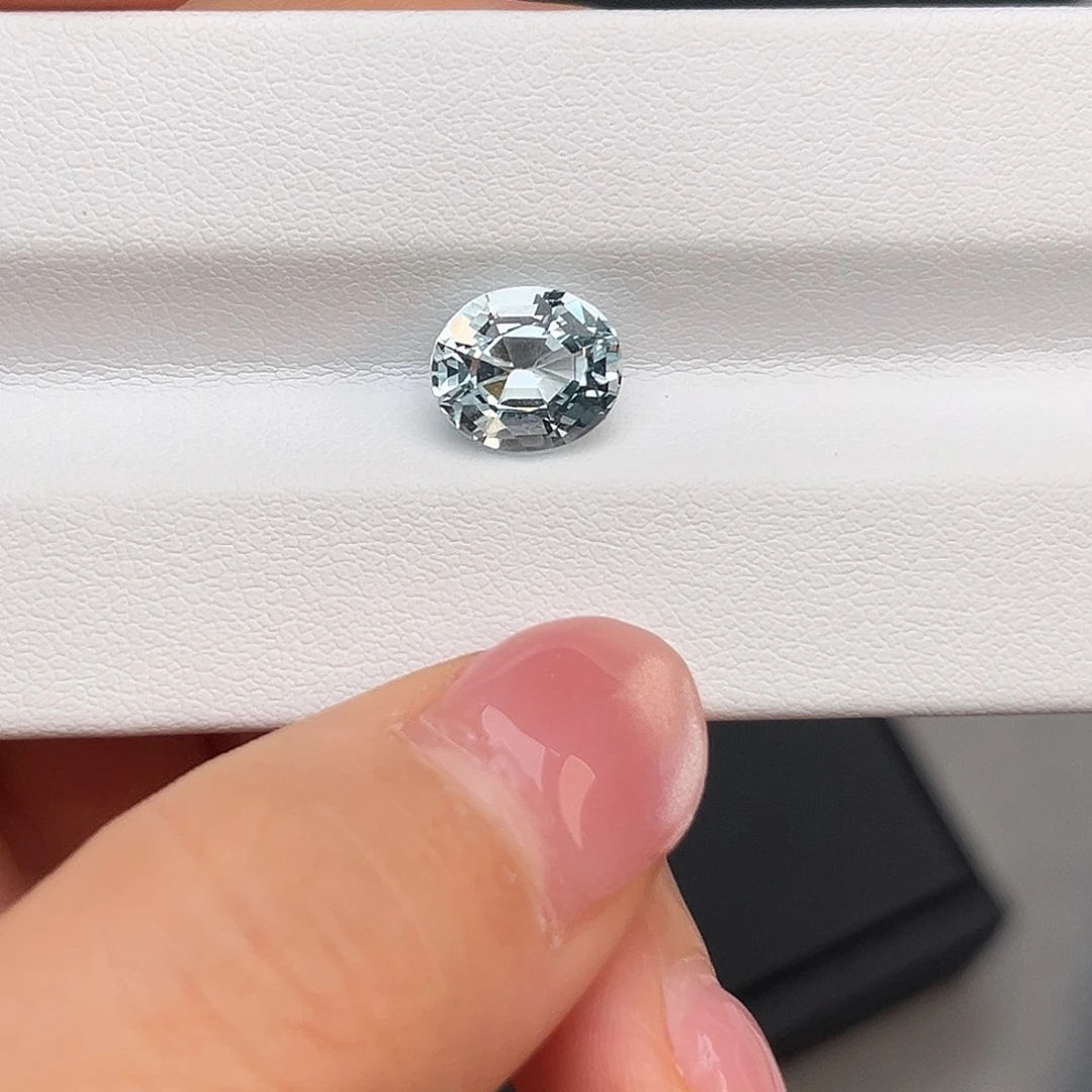 海蓝宝石裸石天然2.5克拉