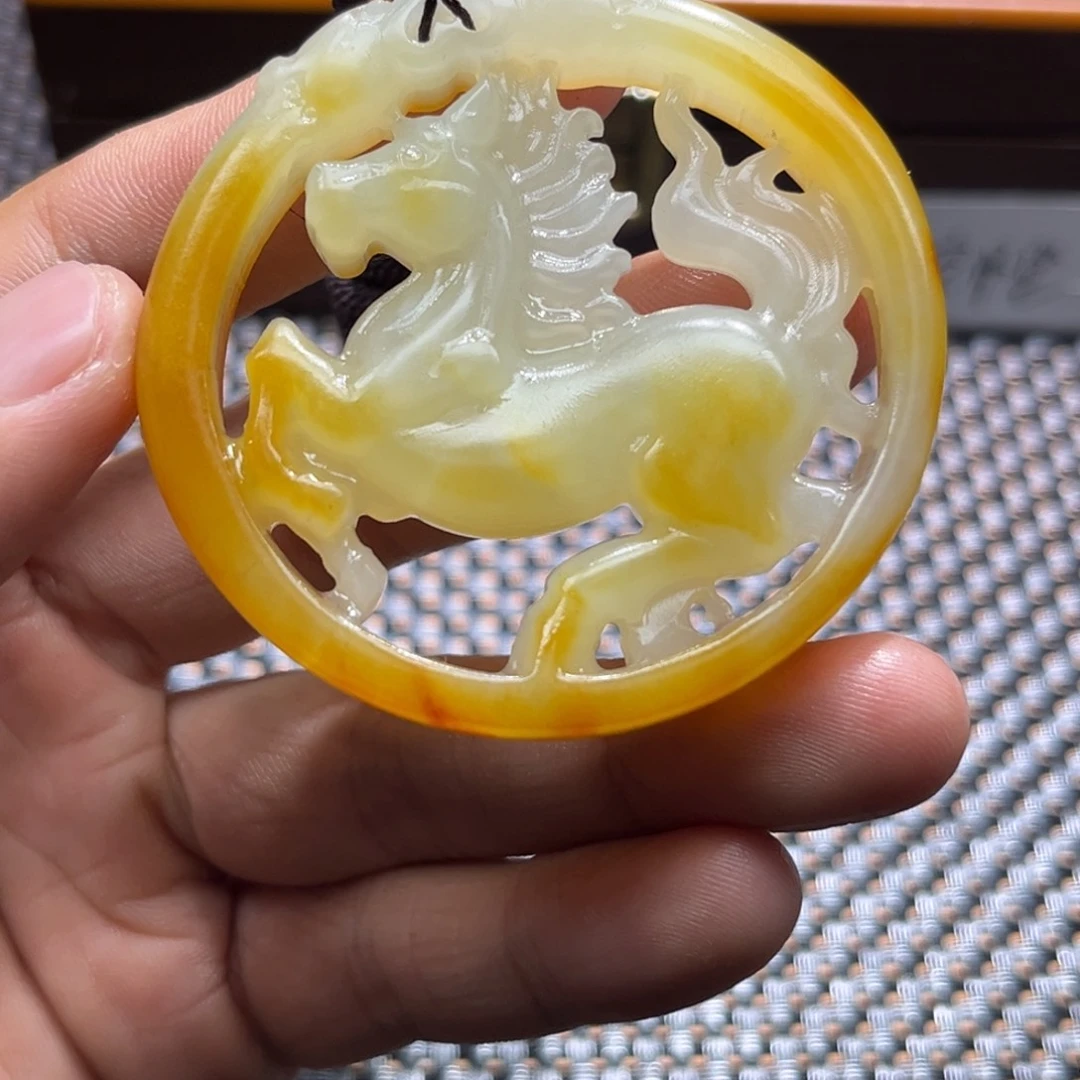 未镶嵌和田玉挂件