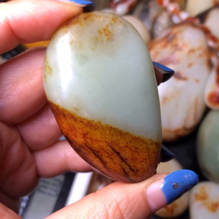 和田玉未镶嵌珠宝奇石