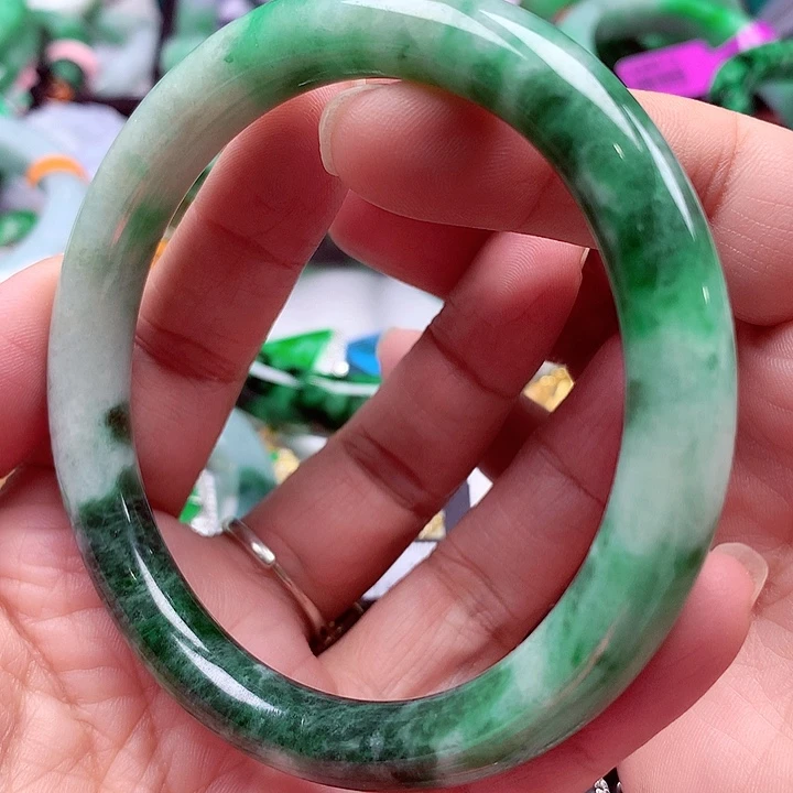 翡翠未镶嵌手镯翡翠