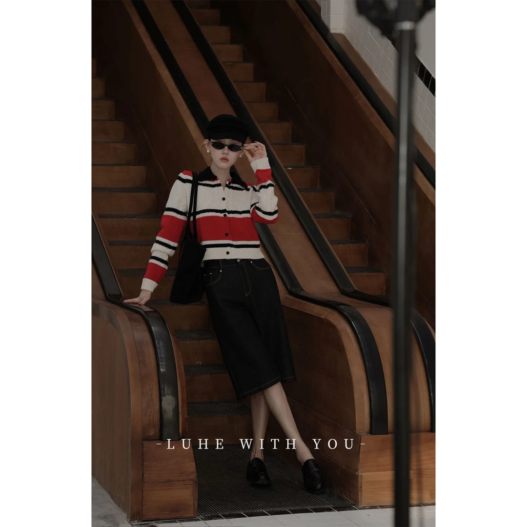 LUHE【法街日志】hehe私服~绵羊毛撞色条纹翻领针织衫