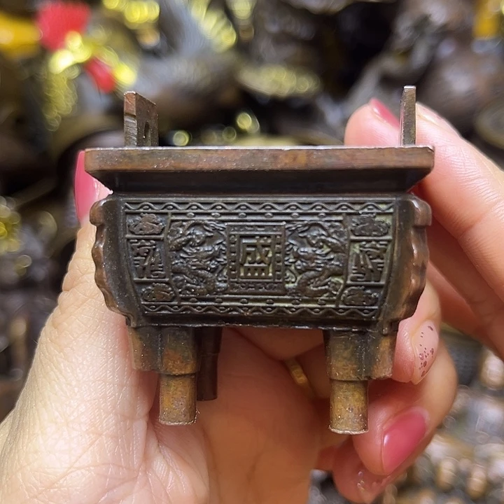 诚信经营精美铜器