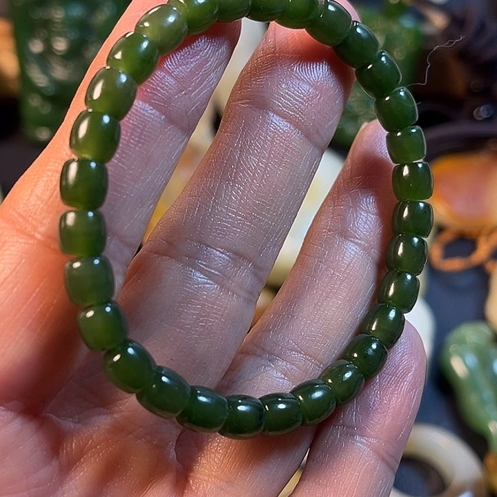 和田玉（碧玉）未镶嵌手链