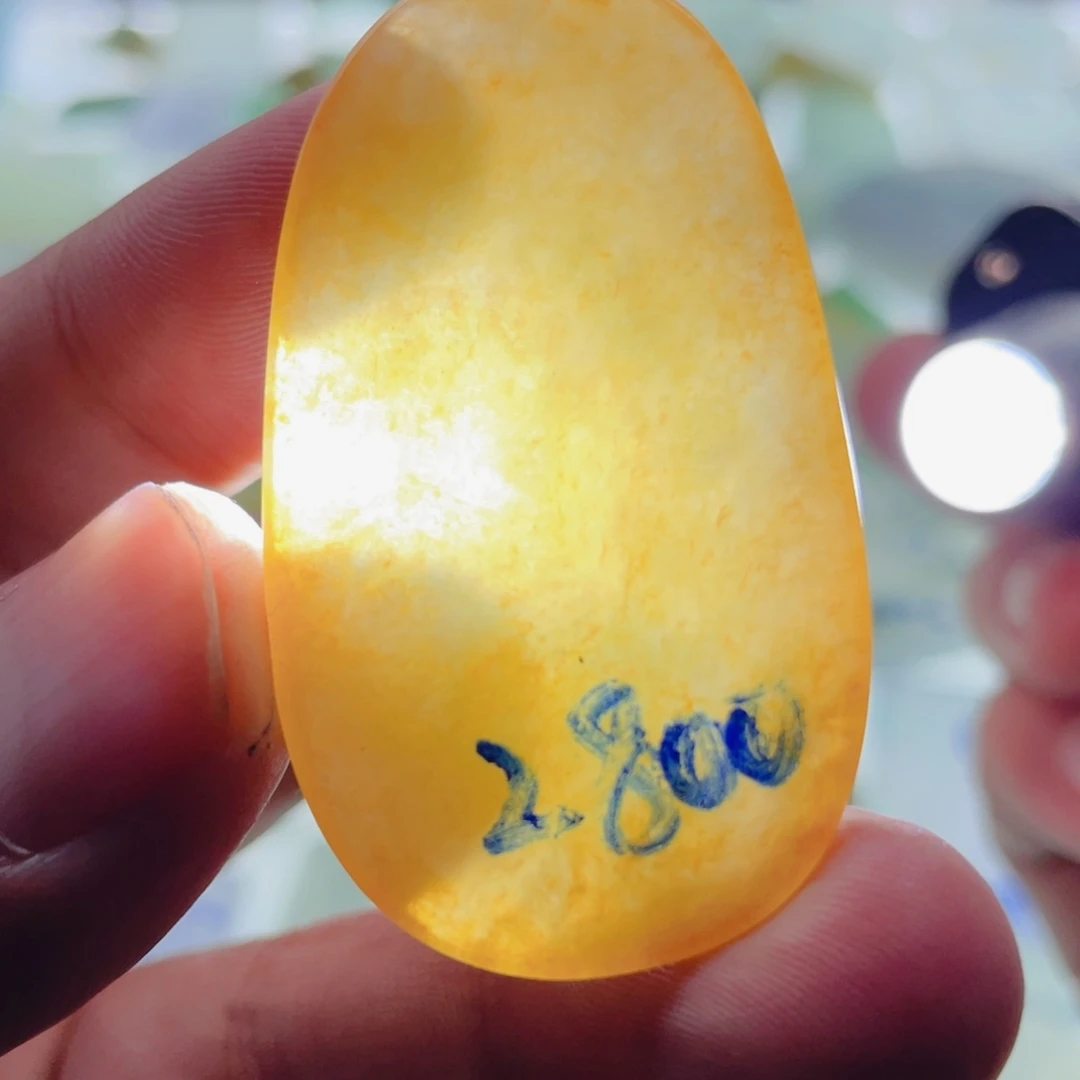 定制翡翠未镶嵌天然翡翠雕刻定制