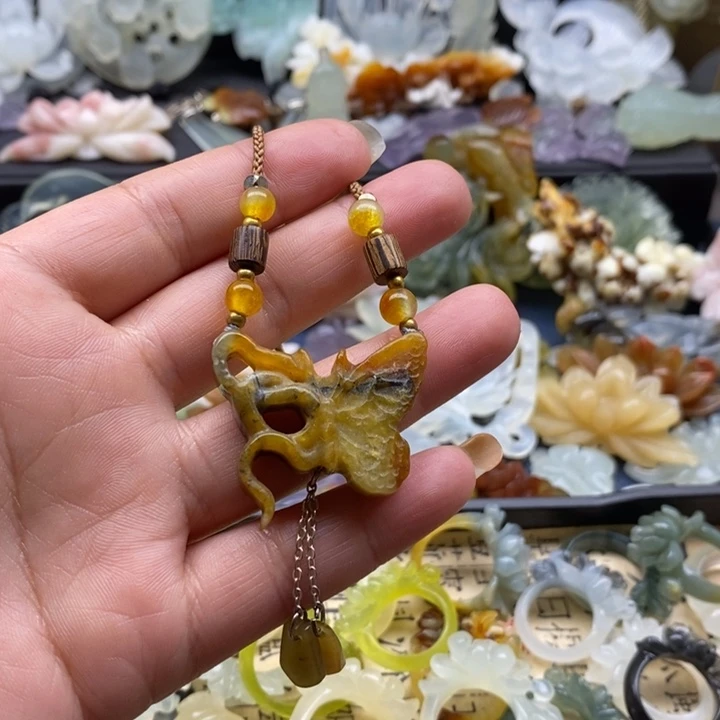 蛇纹石玉合金颈饰