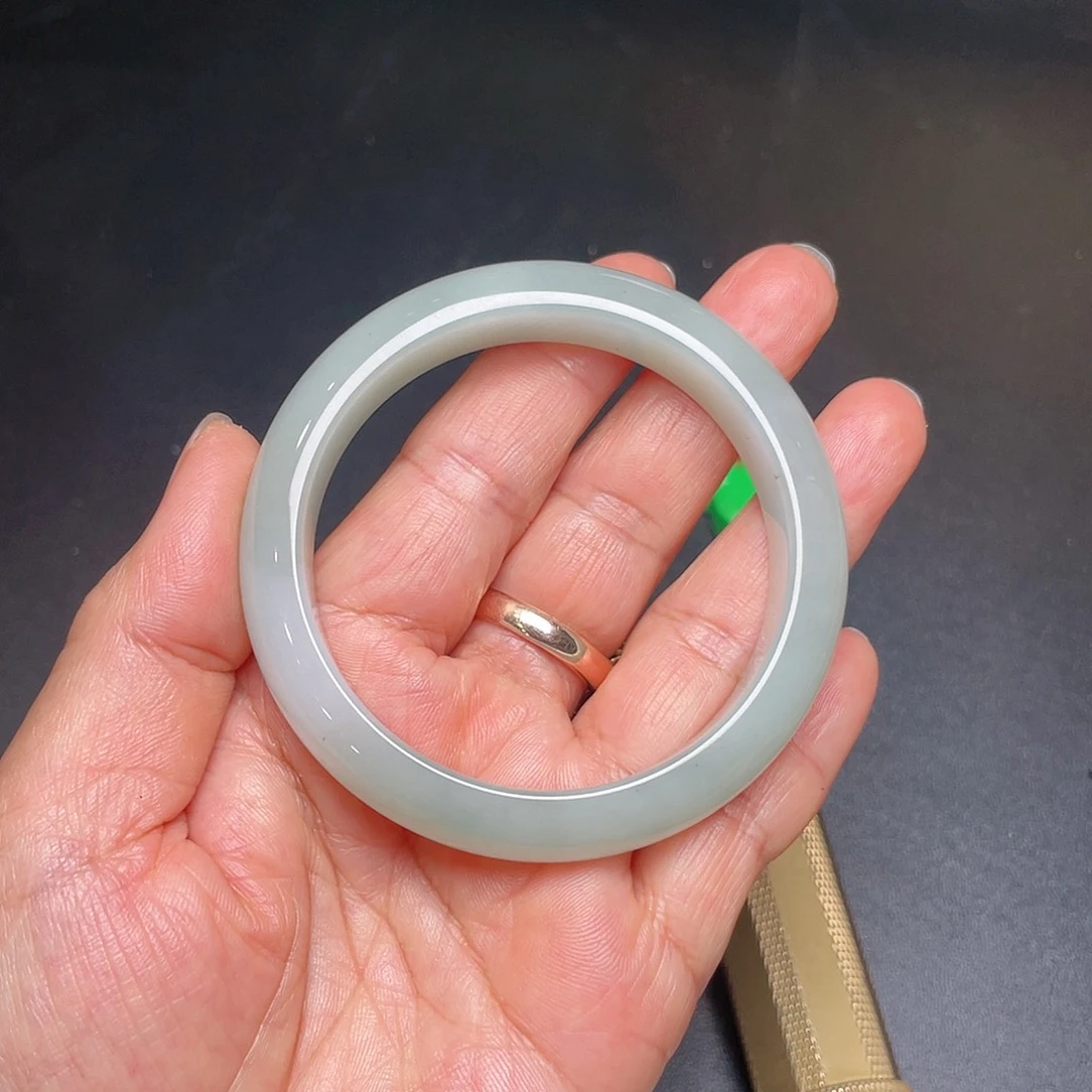 翡翠未镶嵌手镯天然翡翠手镯