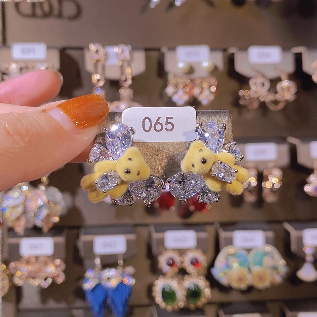 吕***儿琉璃纯铜合金气质优雅